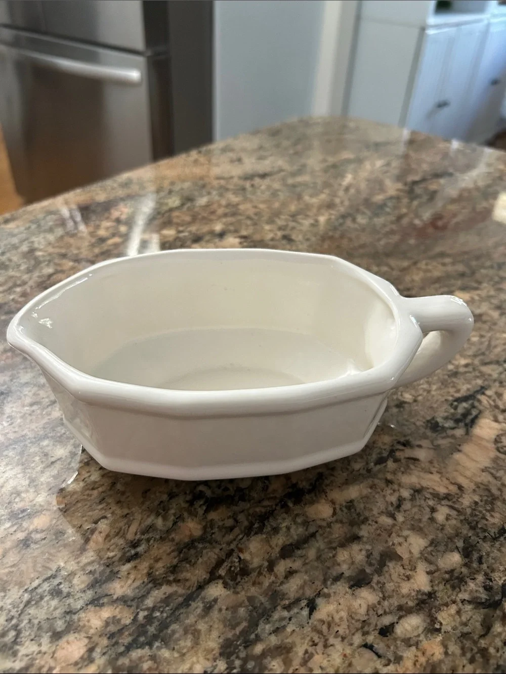 Pfaltzgraff Heritage White Gravy Boat with Serving Dish- Classic Home Dining